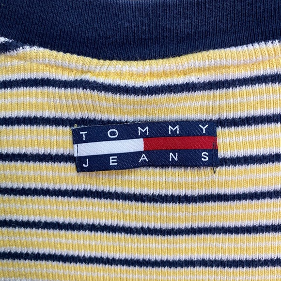 Vintage Tommy Hilfiger Striped T-Shirt - Picture 5 of 5